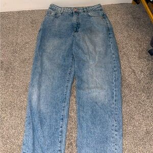 Zara jeans size 4